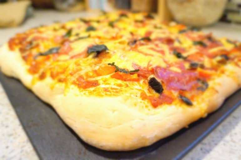 Simple Rosemary Pizza