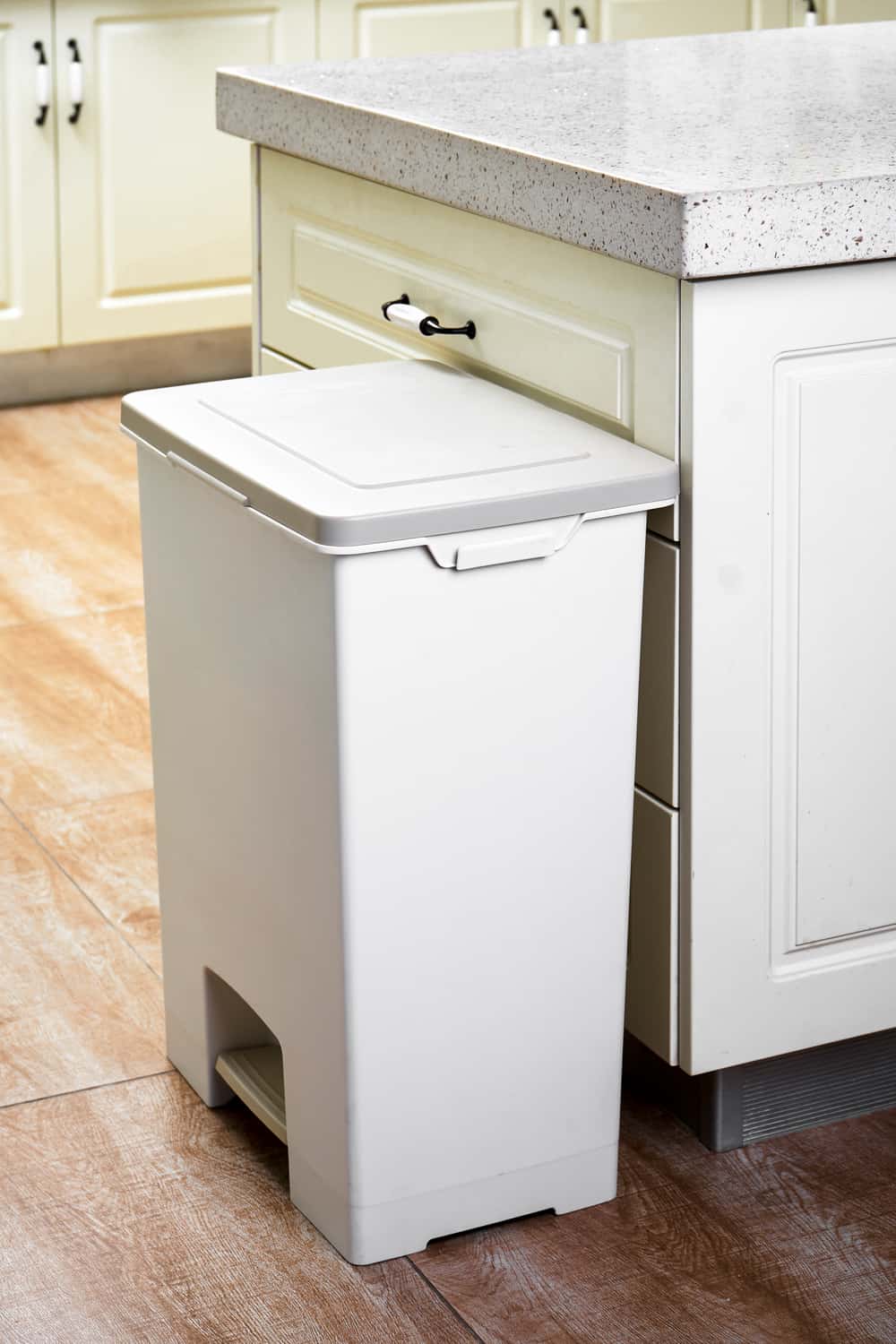 18 Easy Homemade Trash Can Cabinet Plans