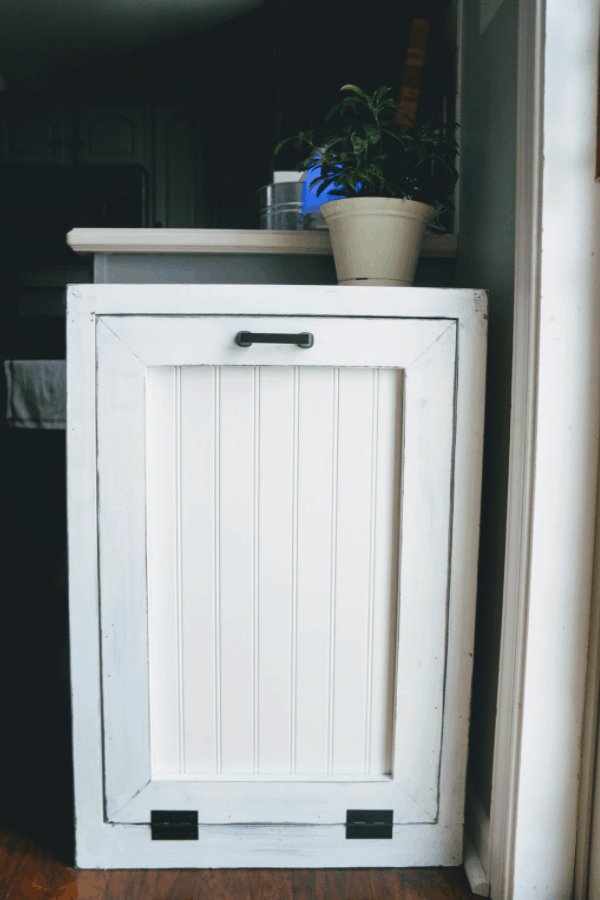 Andiamo DIY Trashcan Cabinet