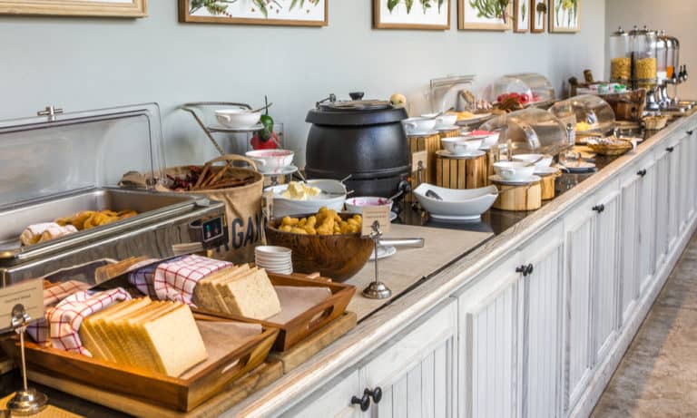 Make The Most Out Of Your Hotel's Buffet With This Genius Hack