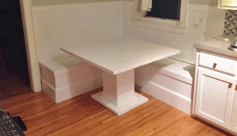 DIY Breakfast Nook with Storage