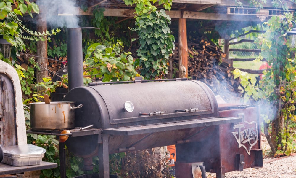 How to build a barbeque smoker