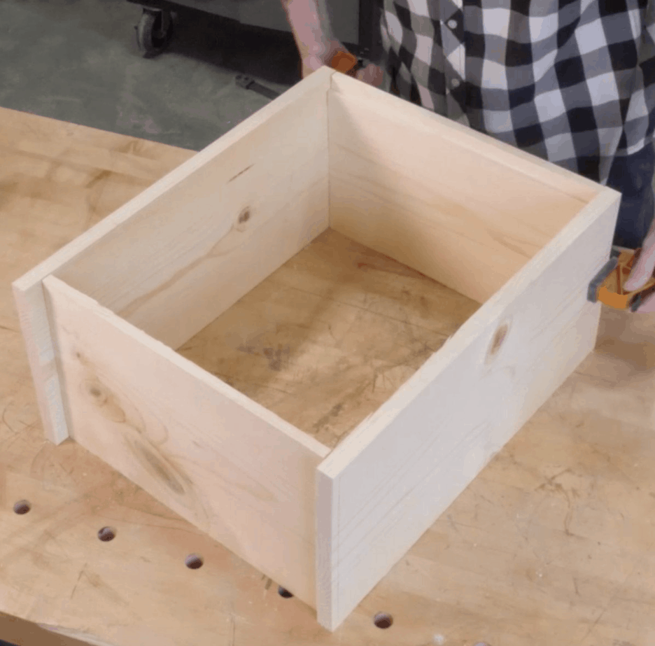 How to Build a Beehive