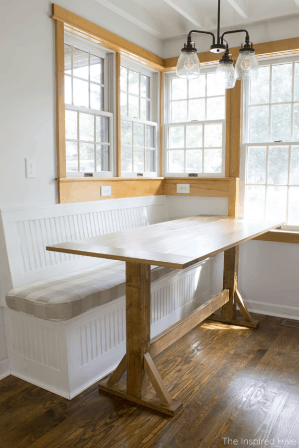 How to Build a Farmhouse Breakfast Nook Table