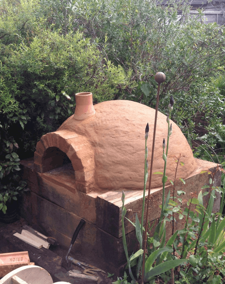 How to Build a Wood-Fired Pizza Oven