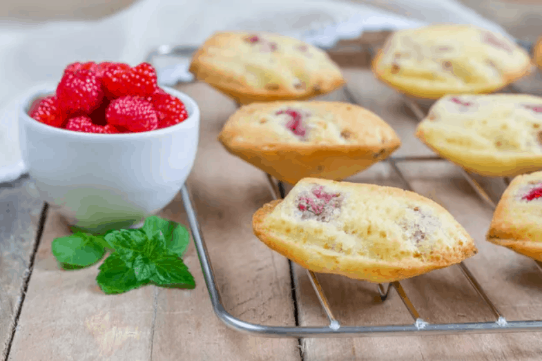 How to Cool Cookies Without a Rack After Baking