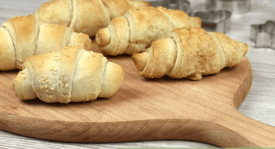 How to Find a Substitute for a Wire Cooling Rack (Baking)