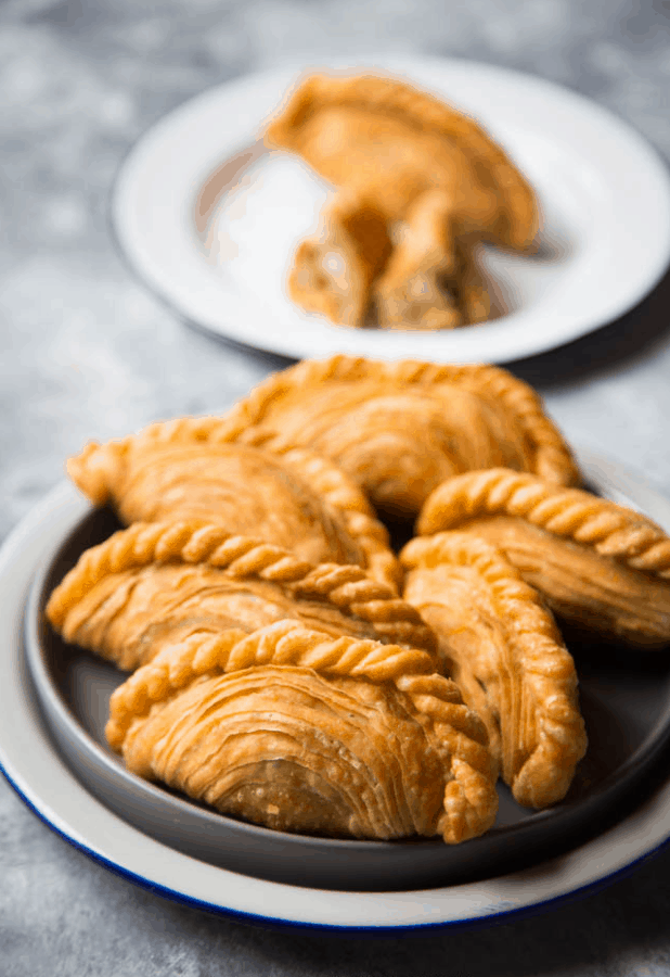 Singapore Street Food Curry Puff