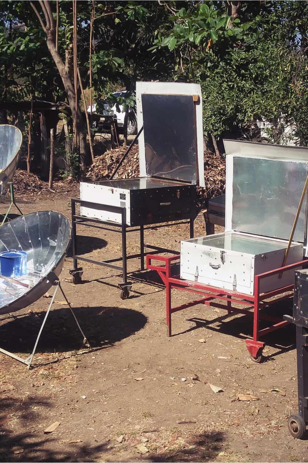 19 Homemade Solar Oven Plans You Can DIY Easily