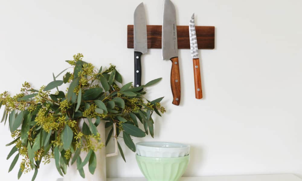 DIY Best Wooden Magnetic Knife Holder