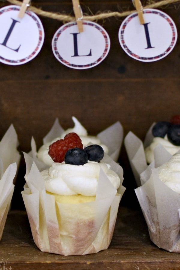 DIY CUPCAKE LINERS