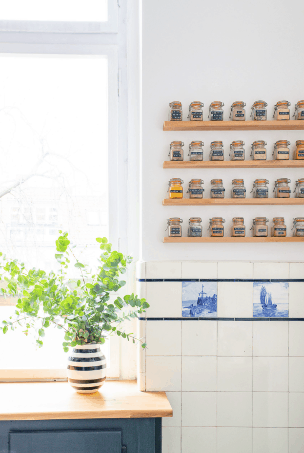 DIY Floating Spice Rack