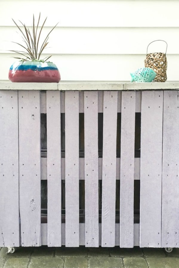 17 Easy Homemade Pallet Bar Plans 17-easy-homemade-pallet-bar-plans