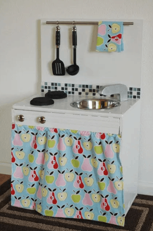 DIY Play Kitchen