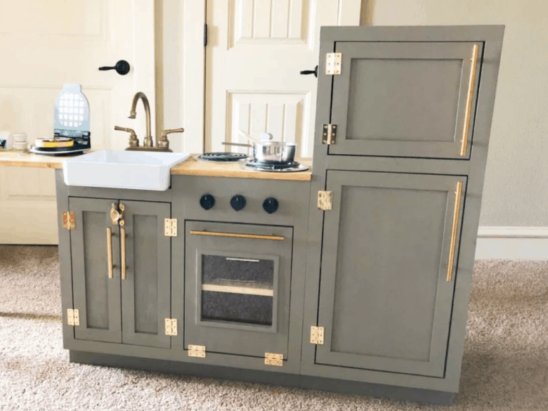 18 Easy Homemade Kids’ Kitchen Plans
