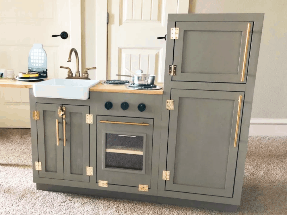 DIY Play Kitchen