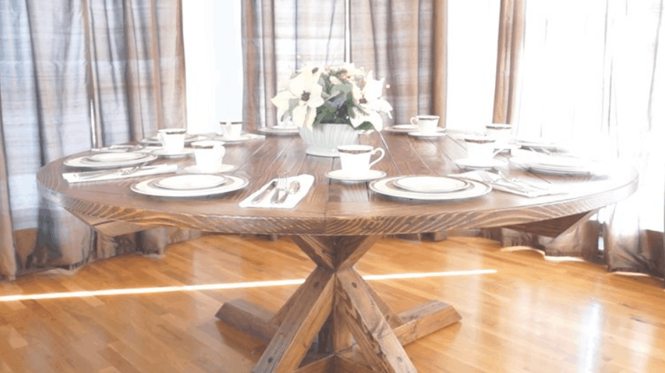 DIY Round Farmhouse Table