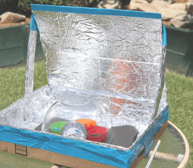 DIY Solar Oven from a Repurposed Cardboard Box