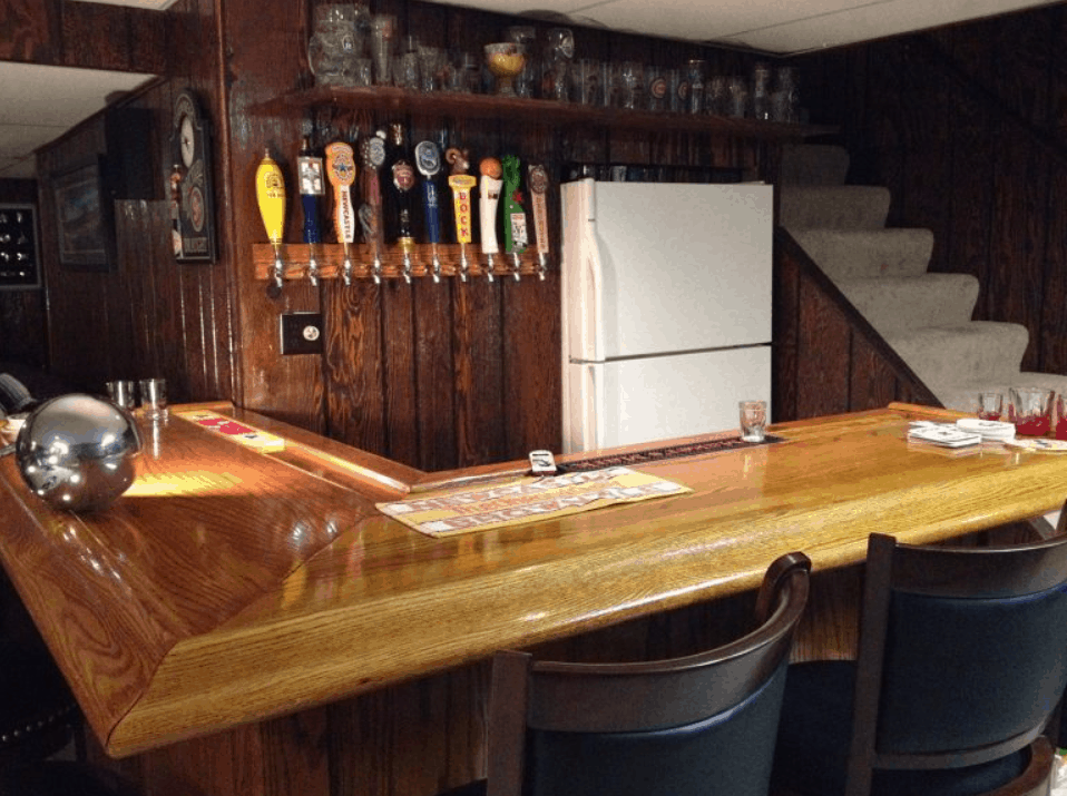 DIY – How to Build Your Own Oak Home Bar