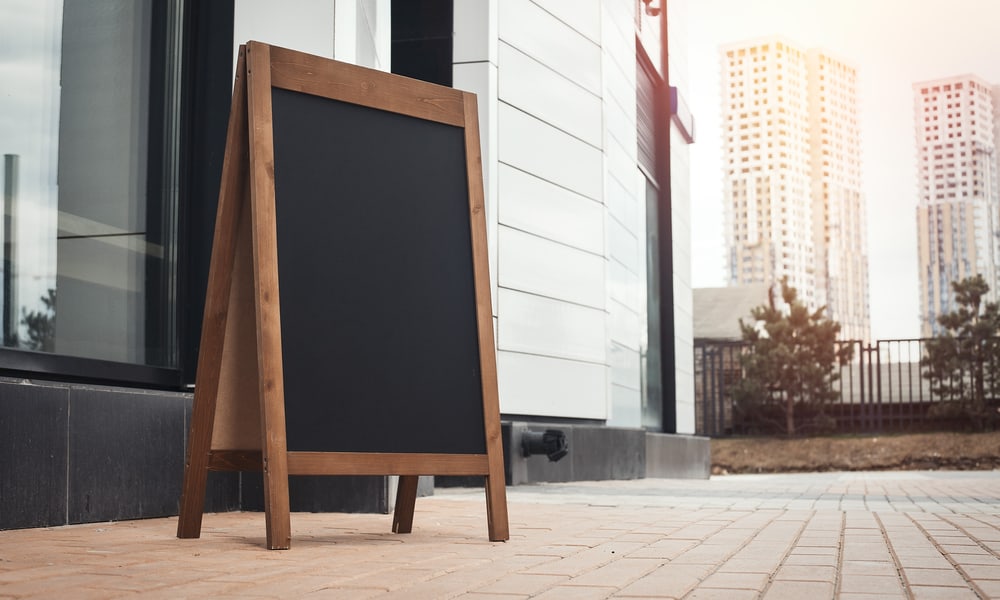 18 Easy Homemade Sandwich Board Plans