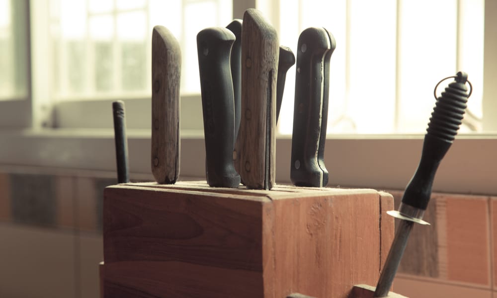 How to Make Your Own DIY Knife Holder 1