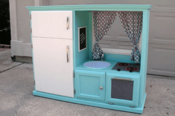 How to Make a Play Kitchen For Your Kids