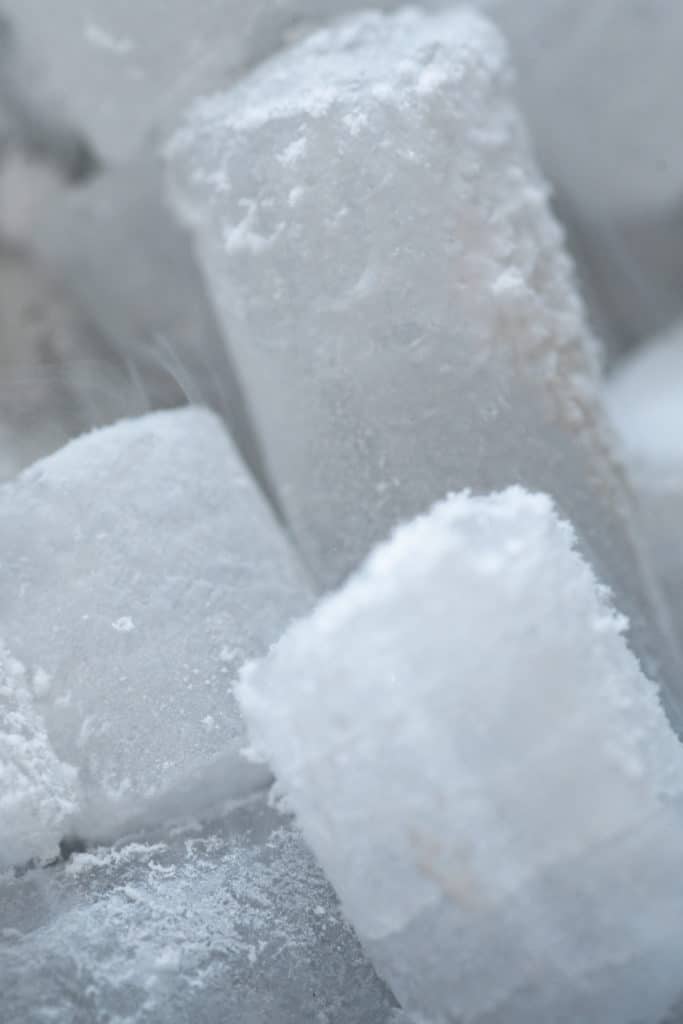 19 Easy Homemade Dry Ice Ideas