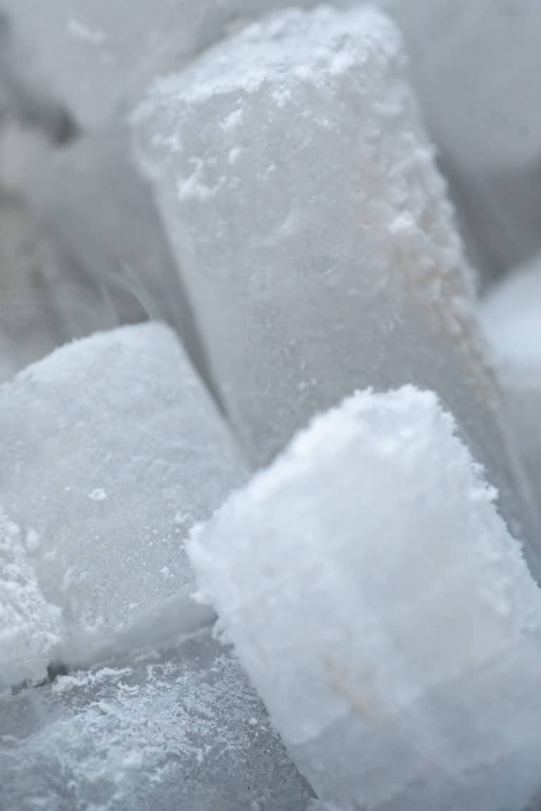 19 Easy Homemade Dry Ice Ideas