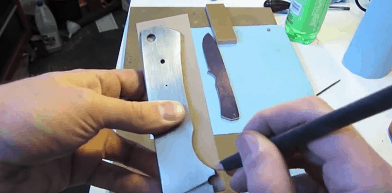 Crafting the Knife Handle