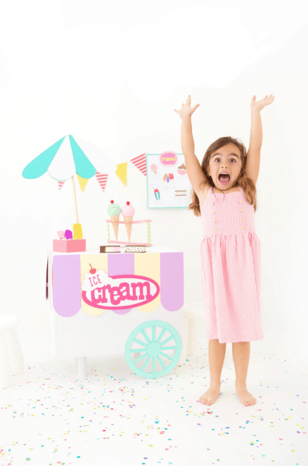 DIY Cardboard Box Ice Cream Cart