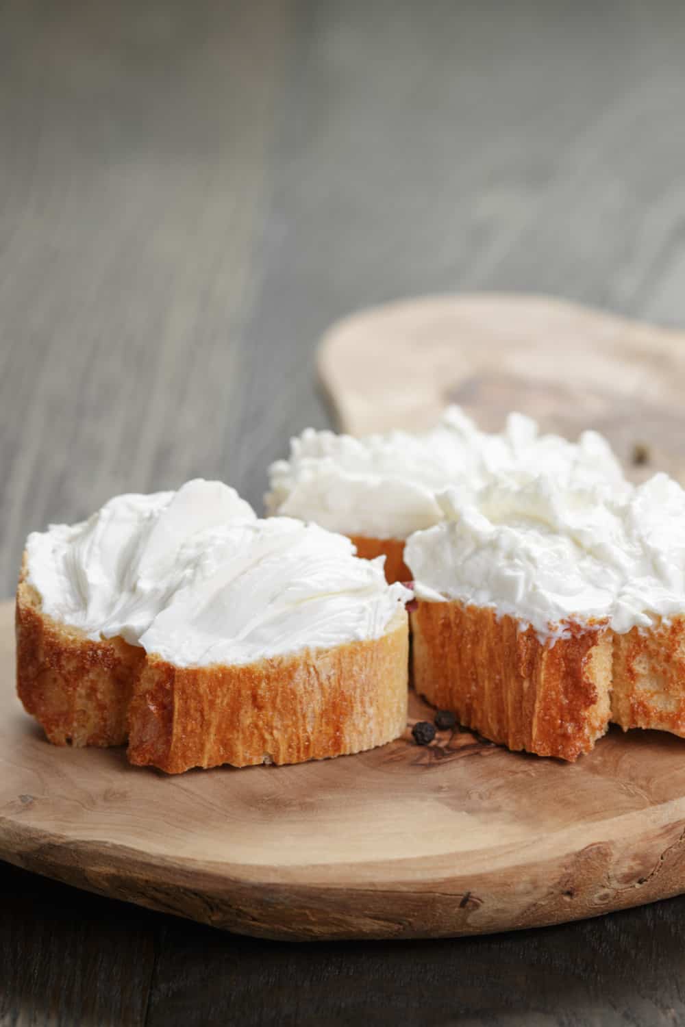 The Risk of Consuming an Expired Cream Cheese