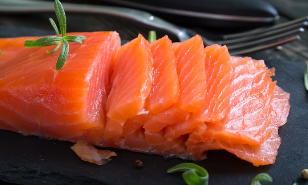 4 Tips to Tell If Smoked Salmon Has Gone Bad