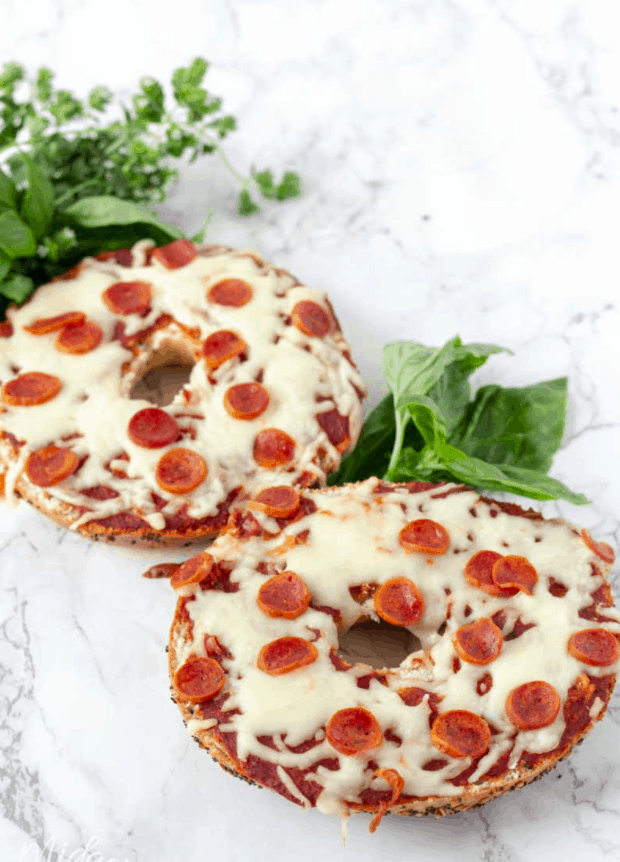 Easy Pizza Bagels Recipe