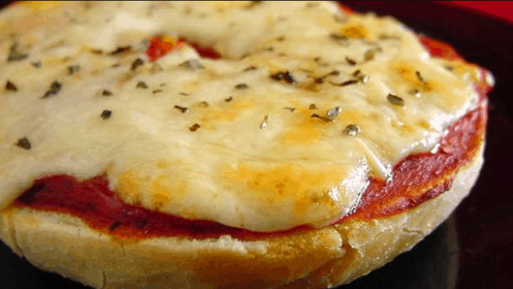 Luke’s Pizza Bagels