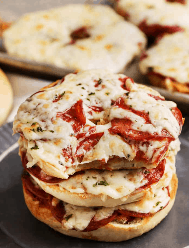 Quick and Easy Pizza Bagels