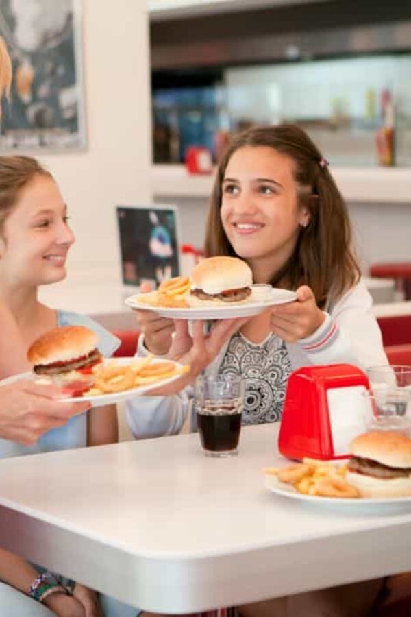 Modernizing Your Fast Food Restaurant: 7 Innovative Ideas to Stay Ahead